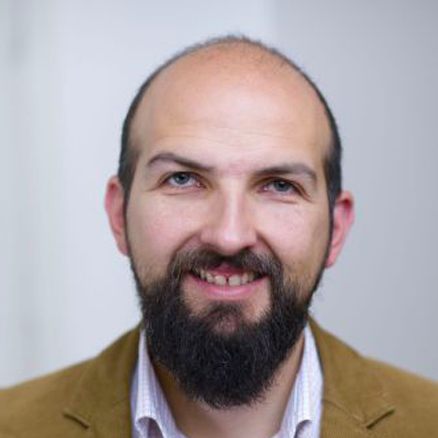 G&aacute;bor Kismih&oacute;k